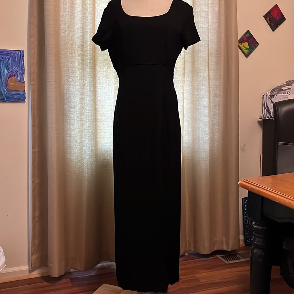 Jeffery & Dara Evenings by Tom Barra Black Dress With Bow Back Women’s Size 12